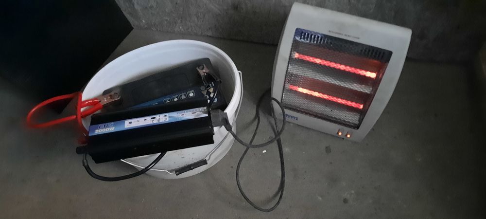 Invertor 2000 W, 1000 W real , și controler solar 100A