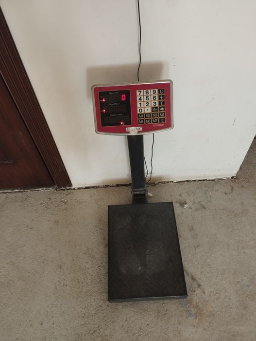 Тарези сатылады 180кг