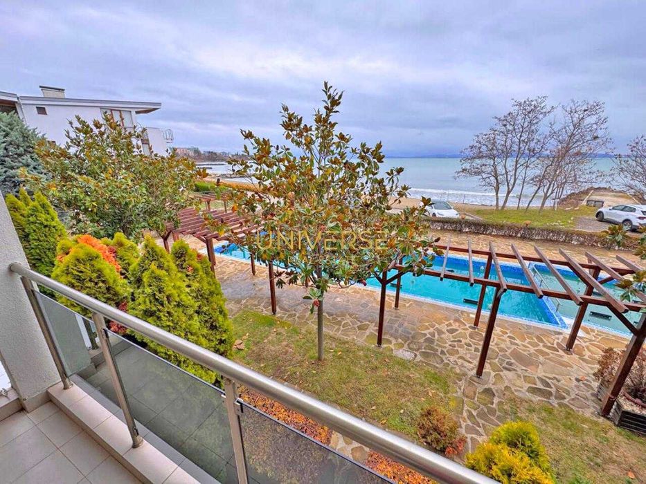 Продава се Четиристаен апартамент в Поморие - 203 кв.м за 1010 €/кв.м - Снимка #23