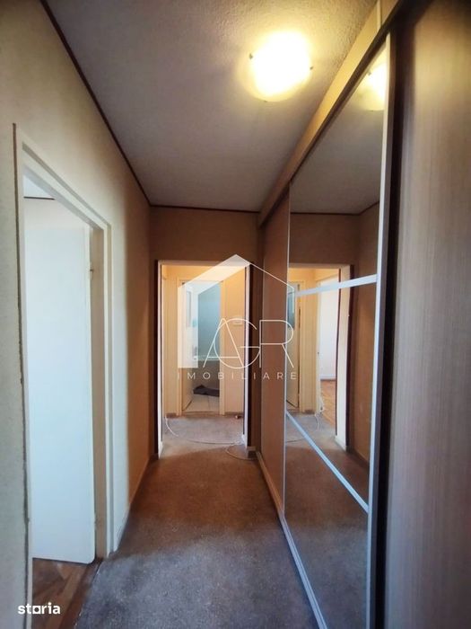 Apartament cu 4 camere, zona Nord