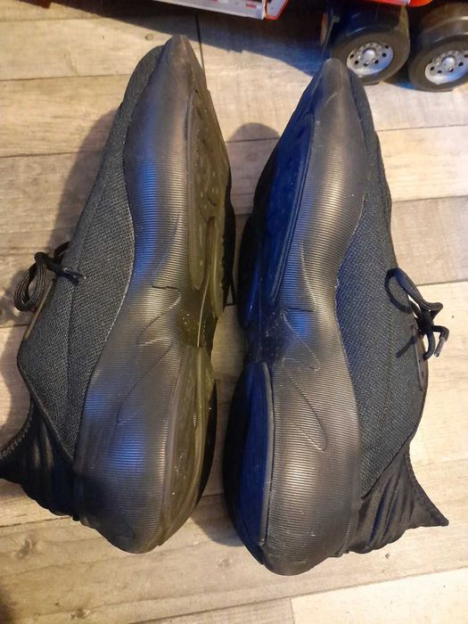 Маратонки  Adidas  UK12 EU47