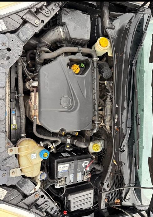 Vând Fiat Linea 1.4 t-jet