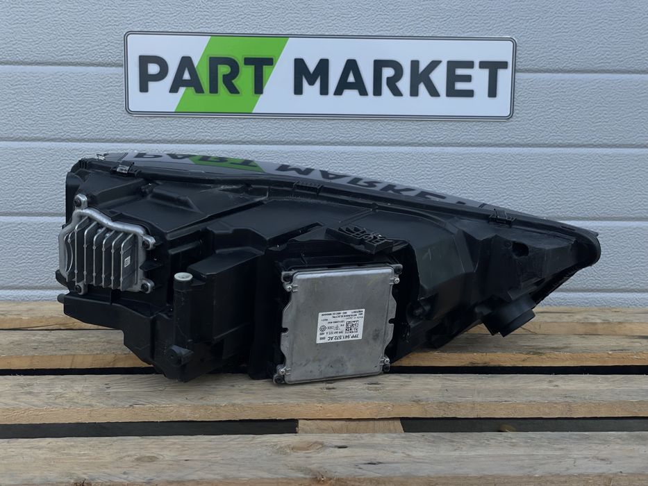 Ляв Фар AUDI Q5 SQ5 FY