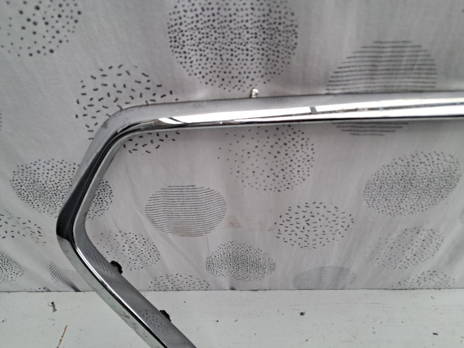 Хром лайсна грил решетка Hyundai i30