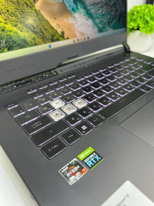 Rog Strix G513R Rayzen 7-6
