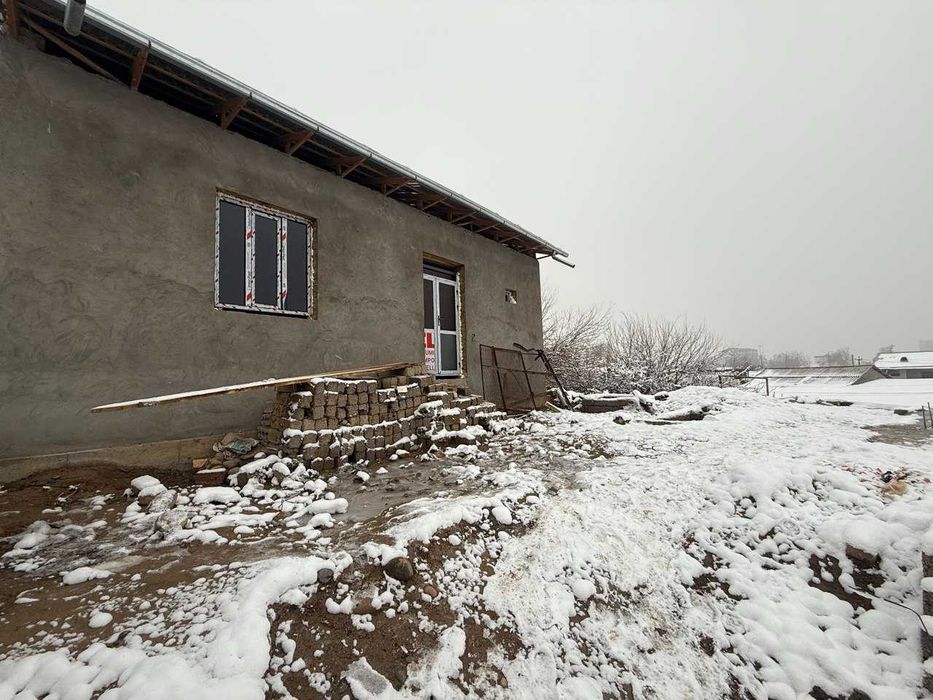 Нурафшон шаҳри Марказида участка сотилади