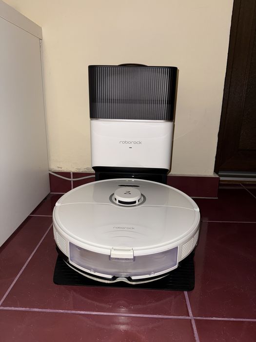 Roborock S8 Plus – Stație Auto-Golire – Stare foarte bună