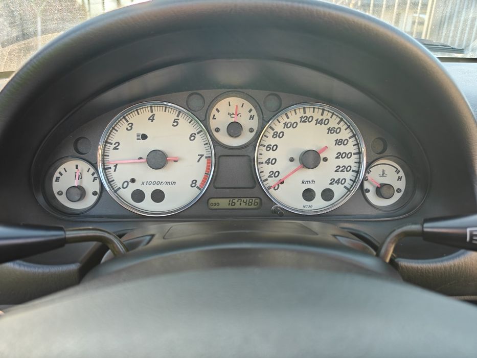 Mazda MX-5 NBFL cu A.C. si Hard-top
