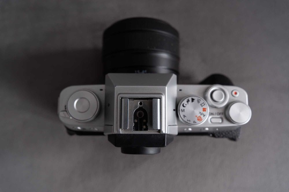 Fujifilm X-T200 + XC 15-45mm f/3.5-5.6 OIS PZ + accesorii