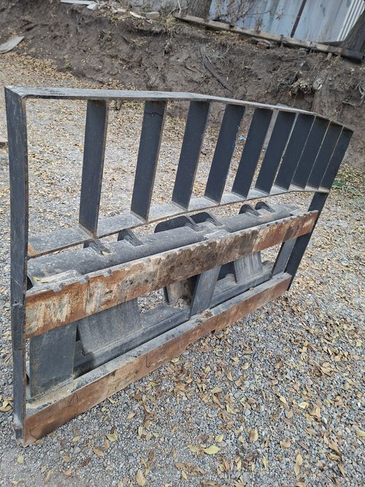 Вилы на фронтальный погрузчик