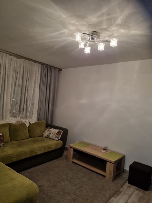 Vand apartament 3 camere E 14 et 4/4