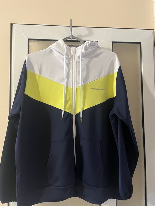 Чисто нов екип  L -XL размер