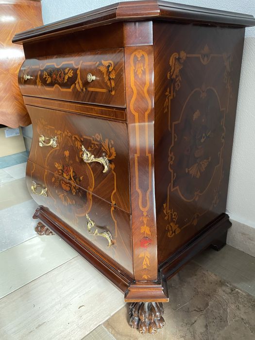 Comoda Lemn Masiv Intarsii Bronz Gheare Leu Vintage