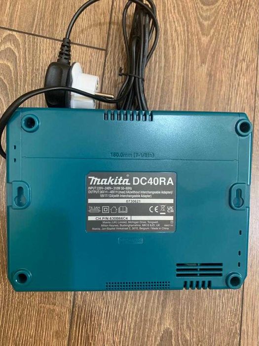Зарядное устройство Makita DC40RA 40в