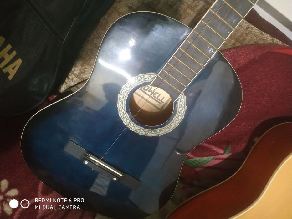 Гитара сатылады еки гитара