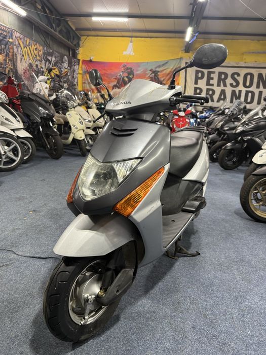Honda lead 125 cc 9450km