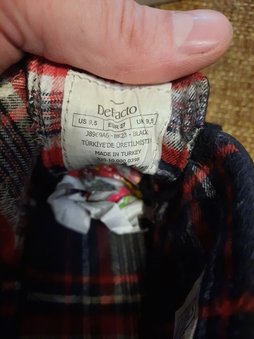 Продам полуботинки детские.