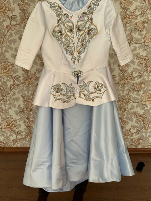 Көйлек жалға беріледі