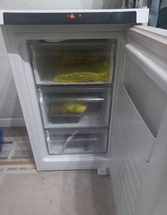 Продается морозильник Haier