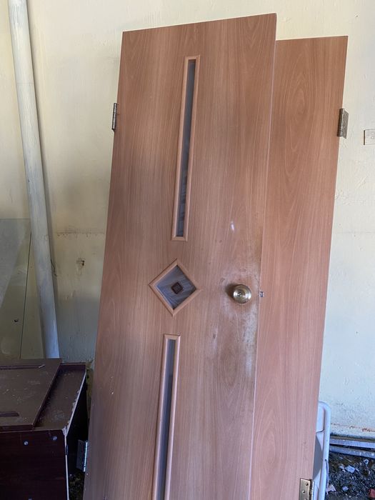 Продам межкомнатные двери