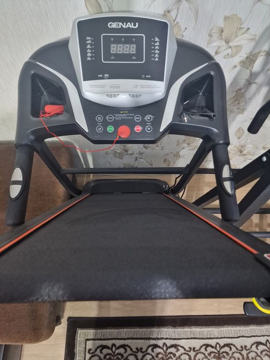 Беговая дорожка Genau
