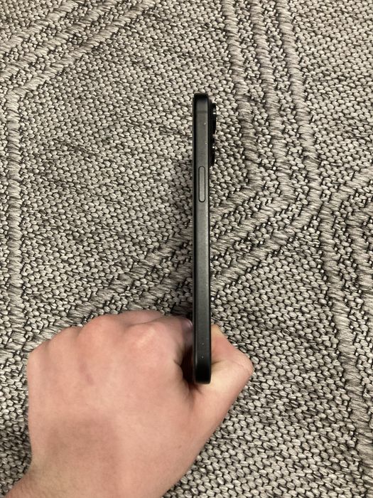 Iphone 15 в живом состоянии