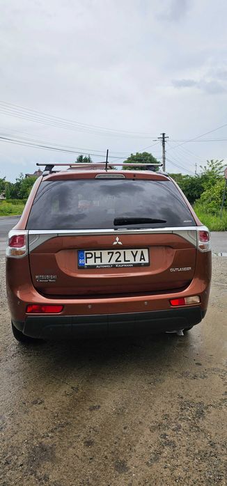 Mitsubishi Outlander 2.0 mivec invite cleartec 4wd cvt benzină.