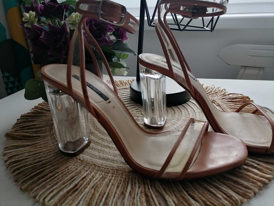 Sandale Zara mărimea 38