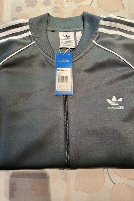 Trening Adidas originals gri si negru noi cu eticheta!!!