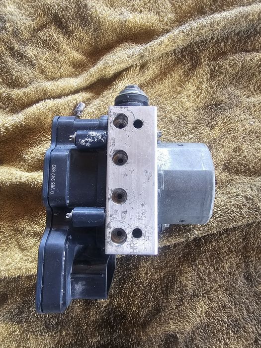 Pompa ABS / Unitate ABS Cod: A0094316412 0265956006 2265106513 0265242506 Mercedes-Benz A-Class W176 [2012 - 2015]
