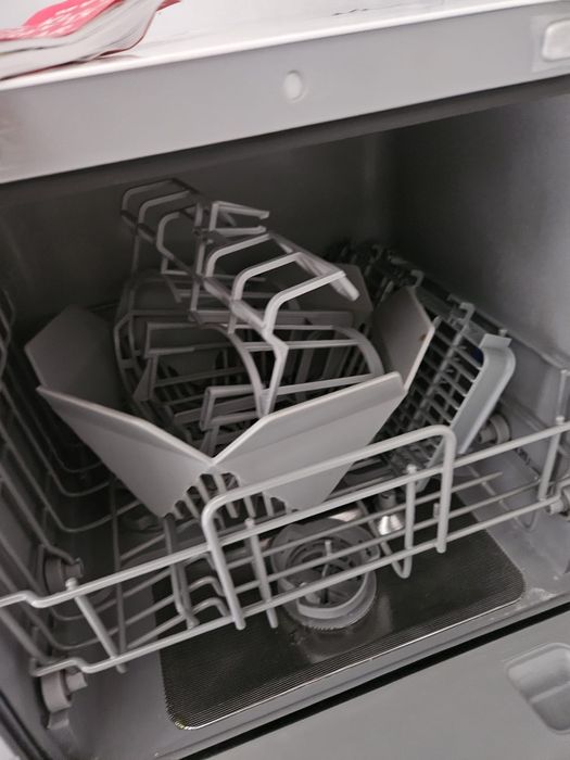 Mașină de spălat vase PENTRU RULOTA SAU CABANA  de vânzare