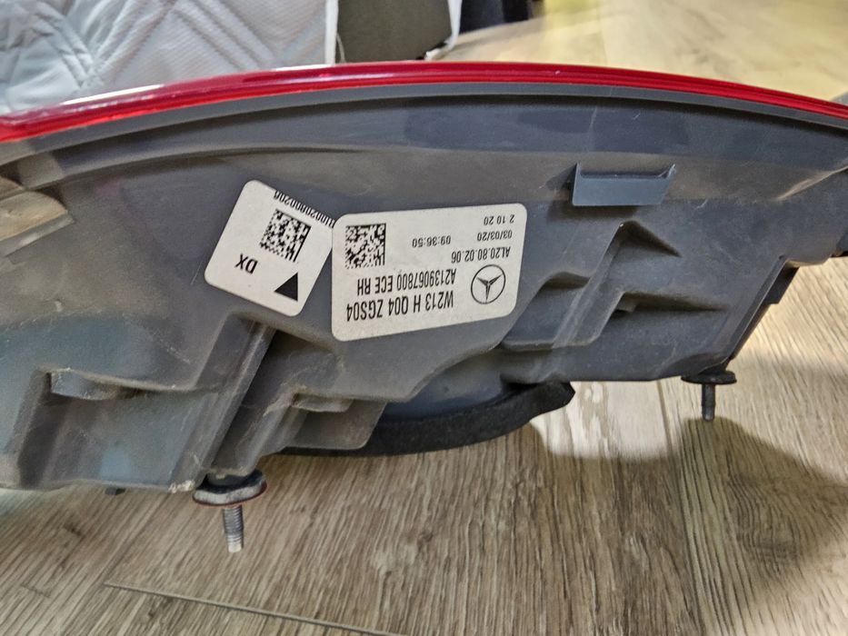 W213 десен стоп Mercedes оригинален