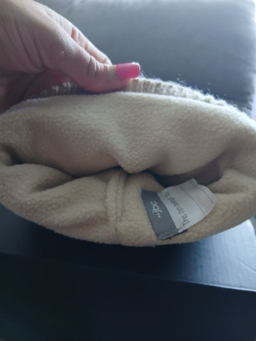 Căciulă  copii unisex .pret 10 lei