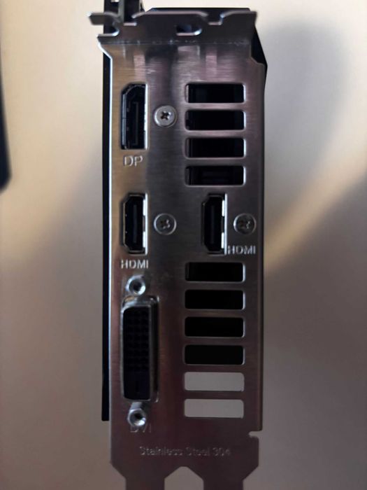 Placa video Gtx 1660 Ti (Defecta)