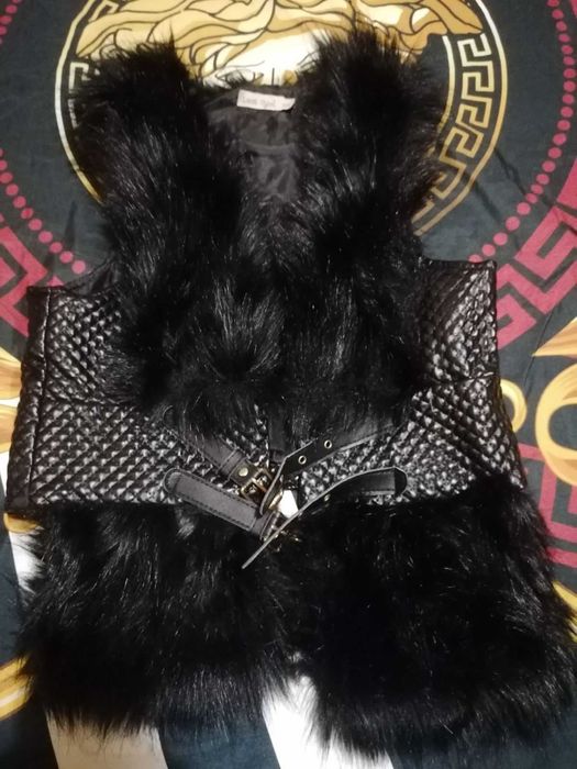 Дамски елеци и грейки