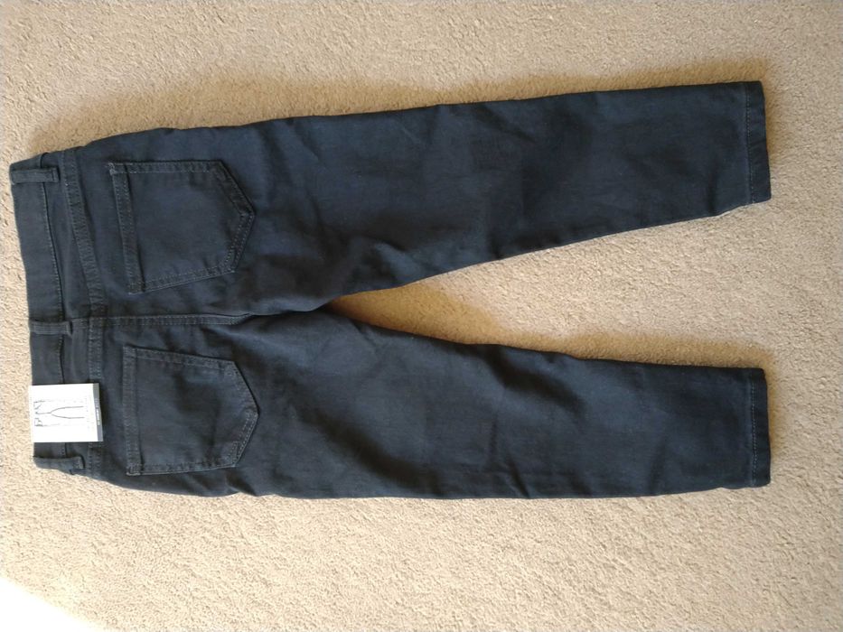 Дънки нови 3-4 г.