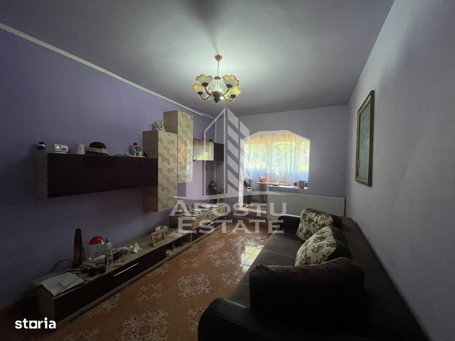 Apartament 3 camere, zona Vlaicu