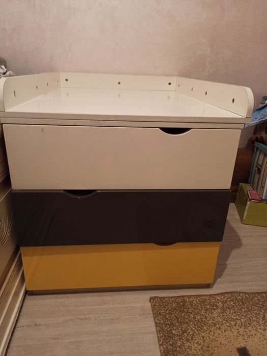 Пеленальный столик с комодом