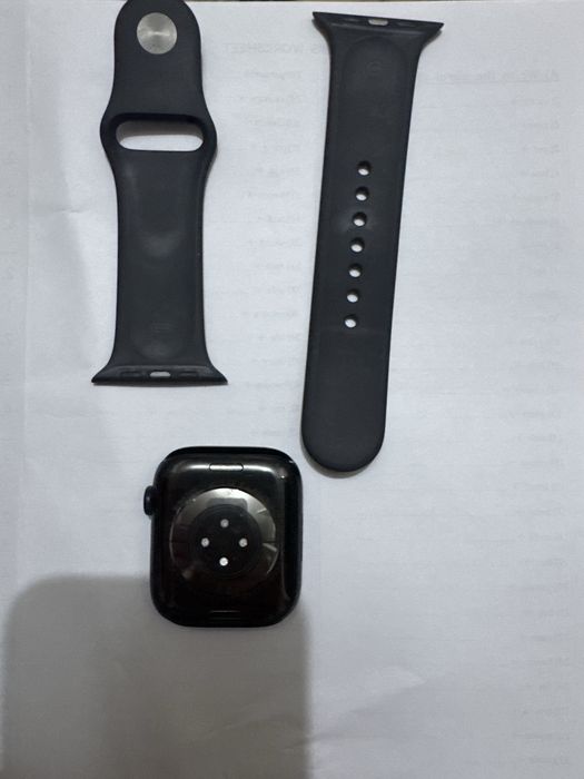 Apple Watch • Series 9 • 45 mm • Aluminium & Ceramic Case