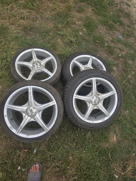 Jante pe 16 .2 cu cauciucuri de iarna și 2.m+s