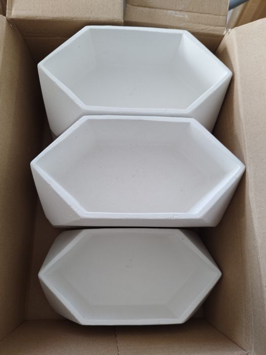 Vand matrite, recipiente si fitile pentru productia de lumanari parfum