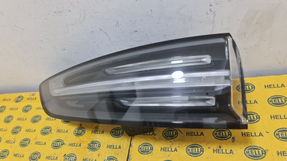 Lampa tripla stop led Porsche Cayenne 3 9y 9y0 9Y0945095K negru black