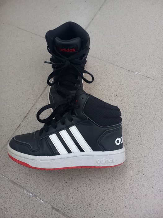 Детски оргинални  кецове