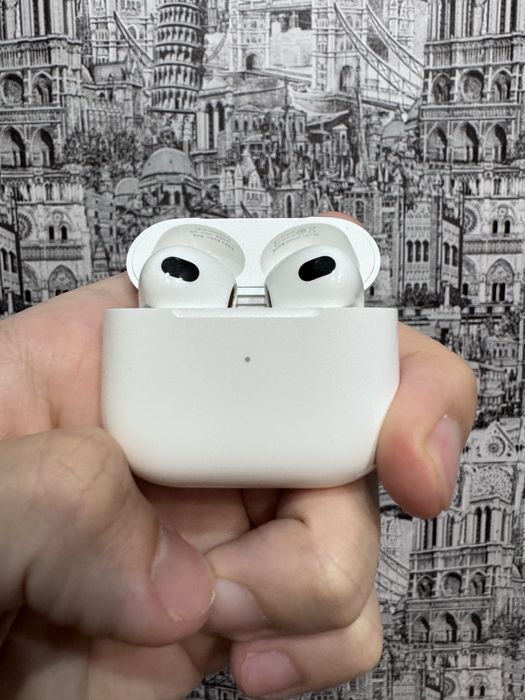 Продам Airpods 3 поколения