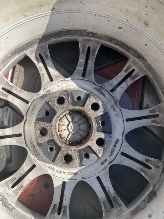 Диски на БМВ 135 стиль