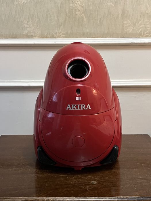 Пылесос Akira AKR906
