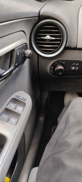 Seat Ibiza 2007,avariat usa dreapta față