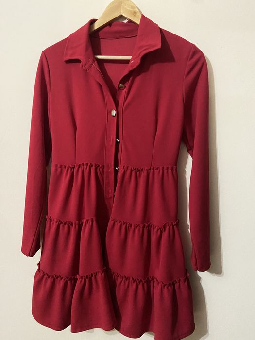 Rochie de zi cu nasturi