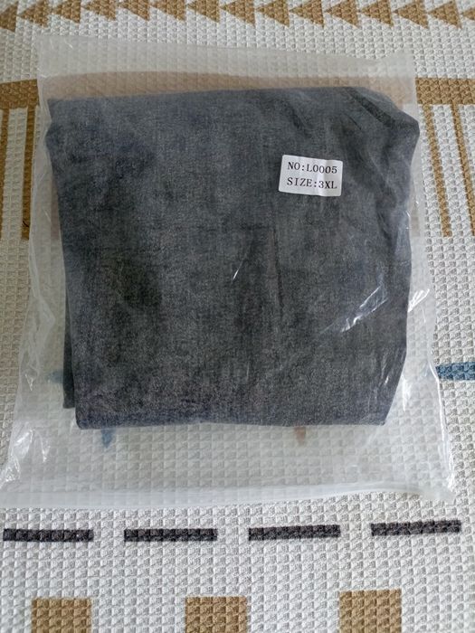 Продам джинсы (новые)