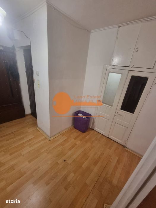 Apartament cu 3 camere in zona Crangasi